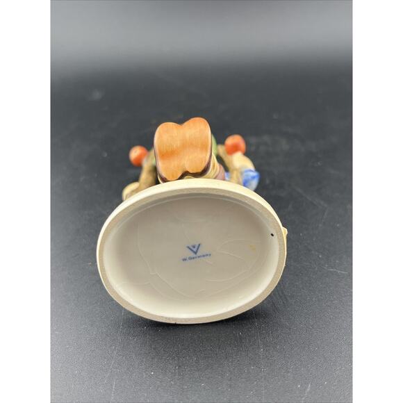 GOEBEL HUMMEL FIGURINE TMK5 #142 4 inch Apple Tree Boy - Picture 6 of 10